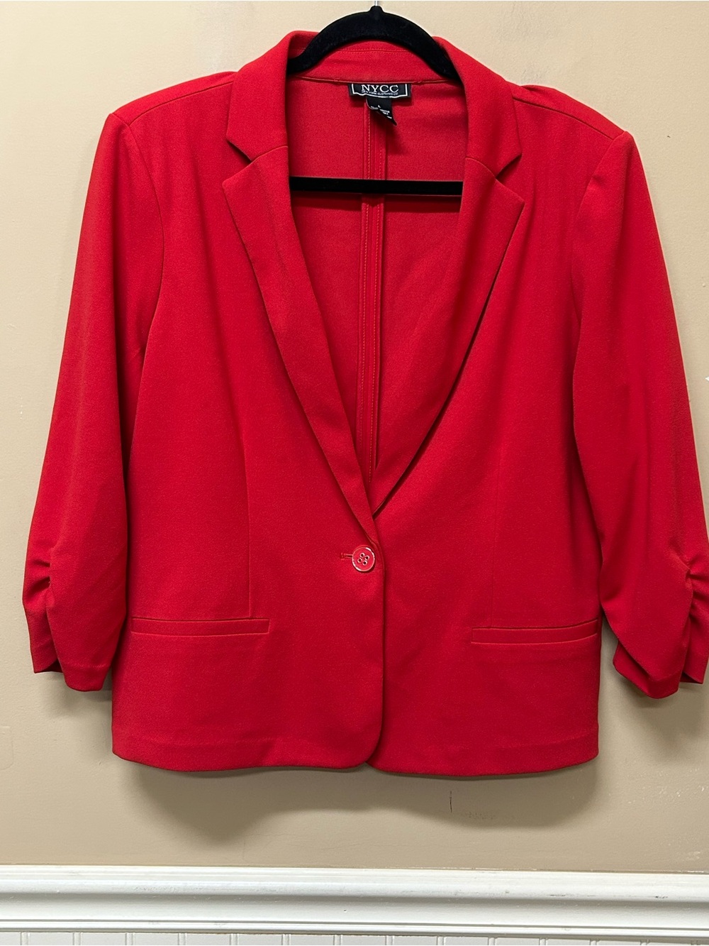 NYCC Women’s Blazer Red Size L 3/4 Sleeve Ruched Single Button